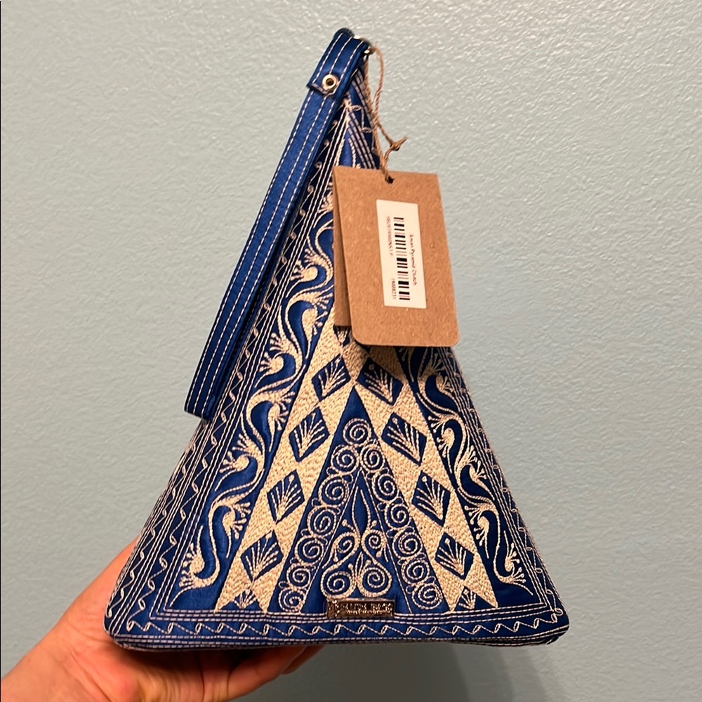 Banda Bags Pyramid clutch